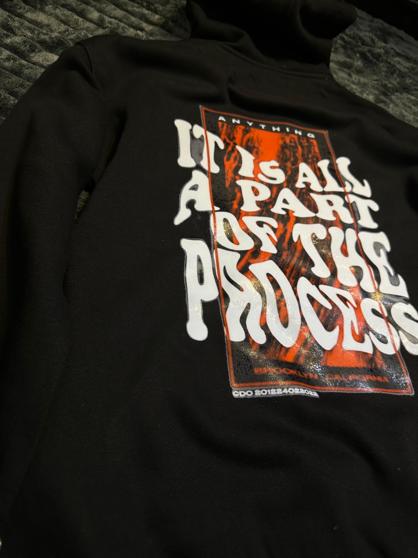 TRADITIONAL GRAPHIC-OVERSIZED HOODIE